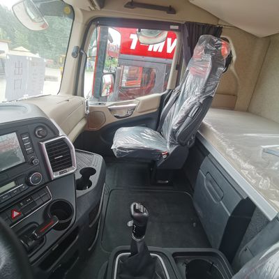 JAC 6X4 Camión con tanque de combustible de 600L Diseño de neumáticos sin tubo 351-450hp