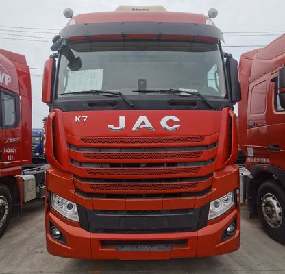 Solicitud personalizada de un camión comercial JAC 6X4 eficaz para remolcar remolques de contenedores